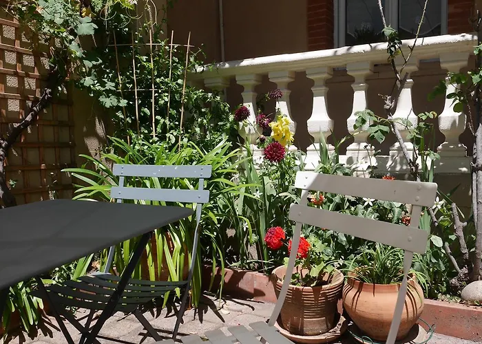 Les Loges Des شقة